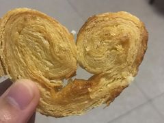 小蝴蝶酥-上海哈尔滨食品厂(淮海中路店)