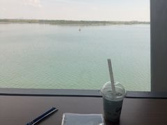 -抱抱地球咖啡馆(国家海洋博物馆店)