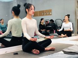 -OM瑜伽教练培训学院