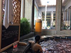 -弘安丽水温泉酒店