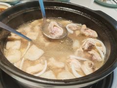 -东椰·海南椰子鸡火锅(朝阳门店)