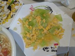 -何适山庄 ·可团建(水长城P2停车场店)