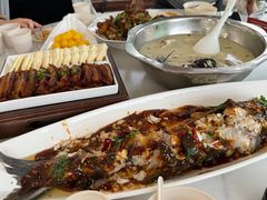 -美顺香食府鱼头老店(雪野湖店)