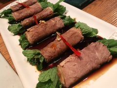 薄荷牛肉卷-云海肴·云南小炒·汽锅鸡(天津国金汇店)
