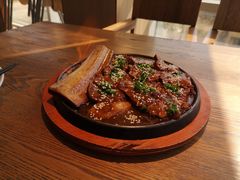 -蜜桃餐厅·伴山(湖滨商业街店)