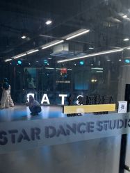 -STAR舞蹈工作室