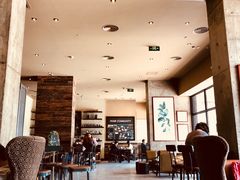 大堂-星巴克(深圳宝安泰华店)