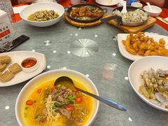 -侬佳蒸菜馆(听潮店)