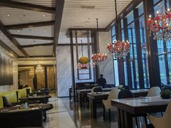 -上海虹桥西郊假日酒店