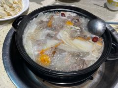 -九寨沟特色牦牛肉汤锅