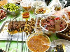 -梁老三麻辣鸡头(汝河小区店)