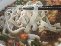-裕新楼粉面馆·石磨手工粉(四方坪店)
