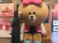 -LINE FRIENDS Garosu-gil Flagship Store
