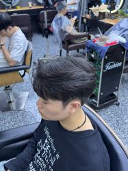 -藤野造型专业烫染接发