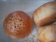-白玉兰食品甜凤店(合生汇店)