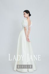 -Lady  Jane高端婚纱礼服馆