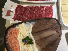 -左庭右院鲜牛肉火锅(浦江欢乐颂店)