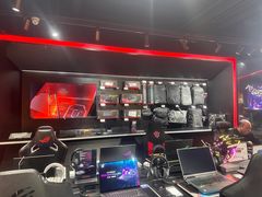-ROG玩家国度(美罗城店)