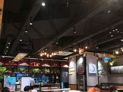 大堂-渝是乎酸菜鱼·川渝小炒(新世界百货望京店)