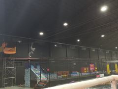 -嘿哟动霸CHUA·新潮玩运动娱乐中心·蹦床滑冰团建乐园
