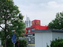 -麦当劳(健德桥得来速店)