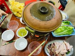 炭炉果鸡煲-威邵鸡煲(西华路总店)