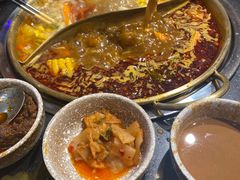 -顶顶汤火牛排火锅·经典铜锅涮肉