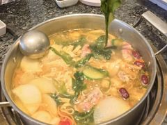 -一席地·本地鸡窝·杭帮鸡火锅(萧山银隆百货店)