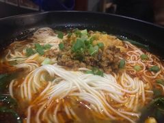 豌杂面-万记麻辣烫国展总店