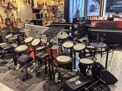 -柏斯音乐艺术中心·钢琴·吉他(世纪金源店)