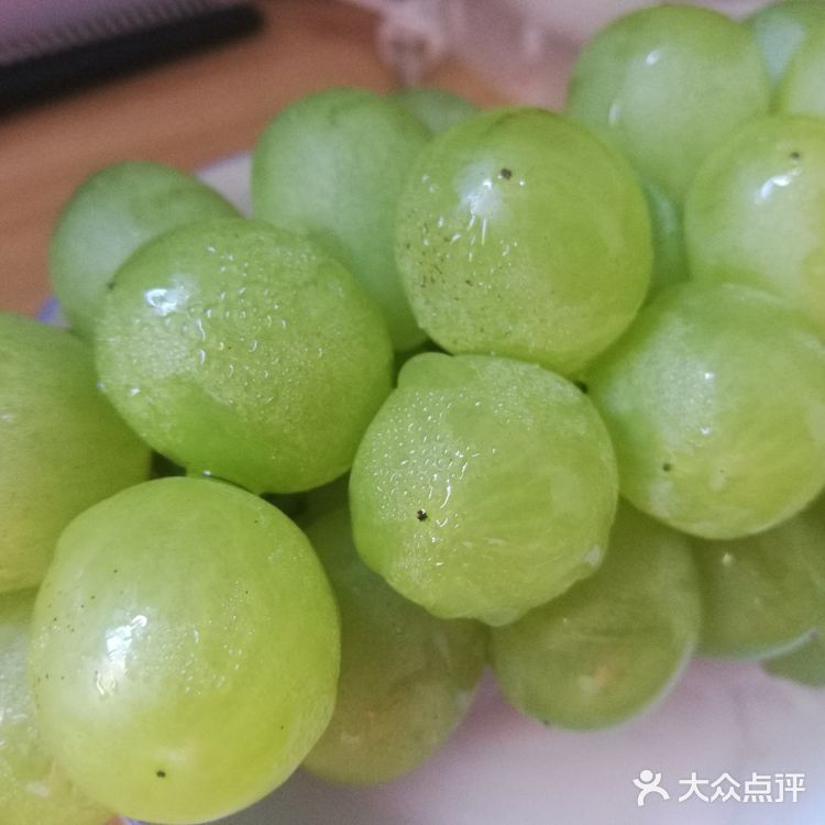 慈溪本地金皇后葡萄上市啦,甜度刚刚好