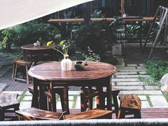 餐具摆设-谷咖啡·鲜花绿植花园餐厅