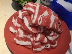 -洞庭洲·防空洞火锅·烧烤·铜锅涮肉(新百广场店)