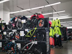 -迪卡侬(西华店)