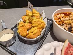 -W COLLECTIVE  DESSERT SHOP