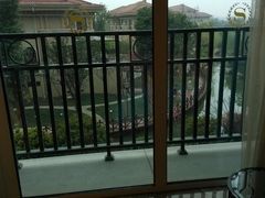 落地窗外的景色-常州武进九洲喜来登酒店