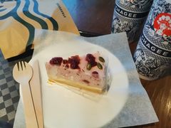 -星巴克(西藏路店)