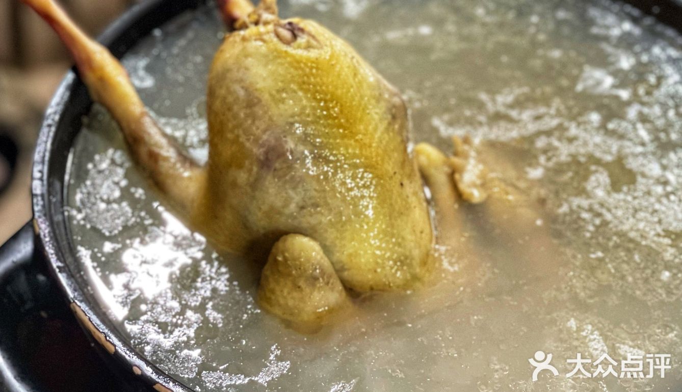隐藏在舞蹈学院门口的牛肉面