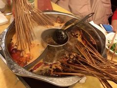 -佰人王串串香火锅(洋珠巷店)