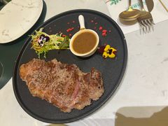 -ins森林童话餐厅coffee&bistro