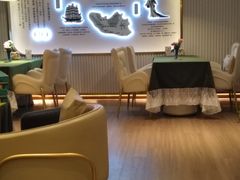 -燕庭·纯燕窝·甜品下午茶(南京西路店)