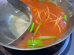 -由衷贵州酸汤牛肉火锅(新桥店)