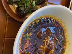 -李与白包子铺(桐梓林店)