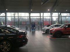 -沈阳业乔龙业奥迪4S店(沈河店)