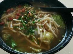 -龙记桂林米粉(财满街店)