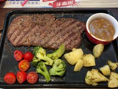 -必胜客(绿地新都会店)