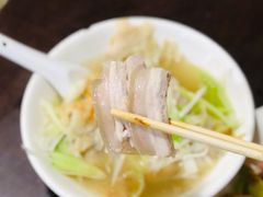 -金卯白肉罩火烧