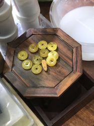 -灵彩珠宝(朗香街店)