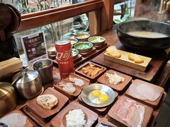 -银米·云南传统过桥米线(双廊黑金冠店)