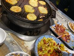 -燚店·铁板鱼蛙·烤肉·烤串(北新桥店)